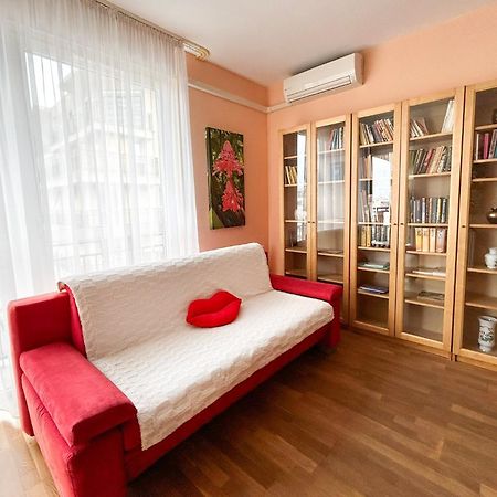 Lovely Home - Free Parking Budapeste Exterior foto
