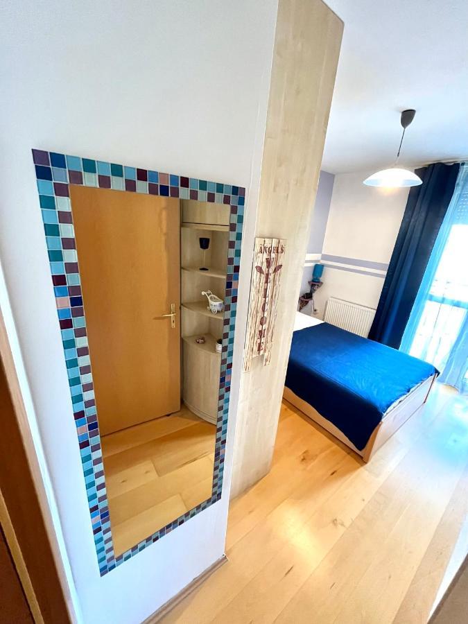 Lovely Home - Free Parking Budapeste Exterior foto